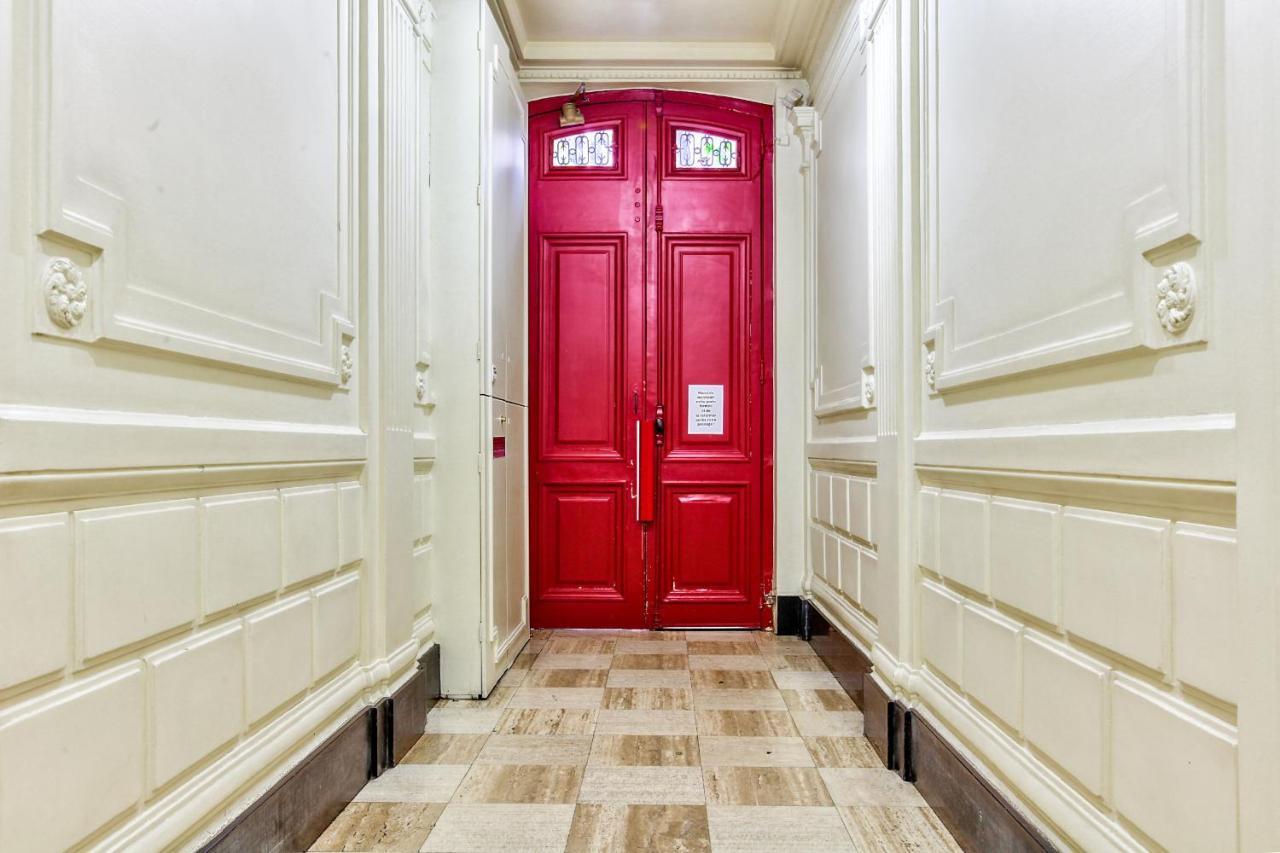 08 Design Flat Republique Apartment Paris Luaran gambar